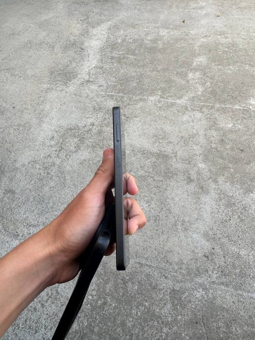 Redmi poco m6 pro srochni sotiladi joyi 256 tagi plus 2 ta smkartali