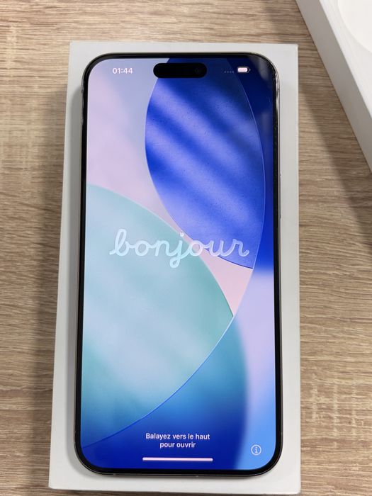 iphone 15 ProMax  Natural Titanium