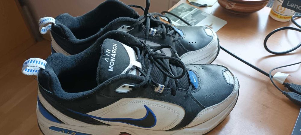 Мъжки обувки Nike Air Monarch D