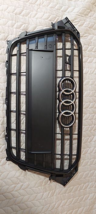 Продавам решетка за ауди S4 b8.5 black edition