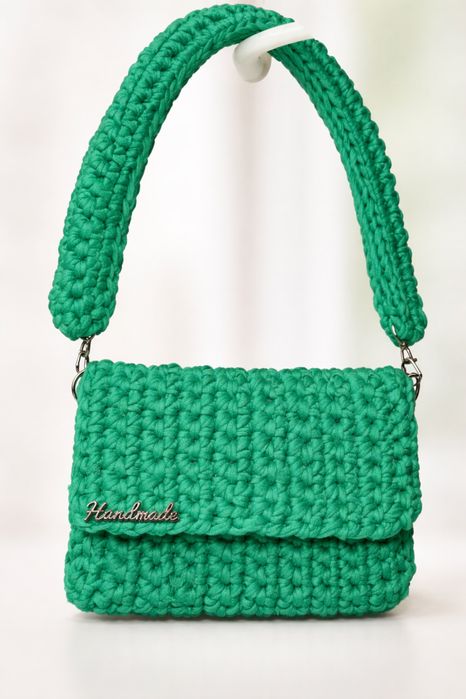 Плетена ня една кука дамска чанта