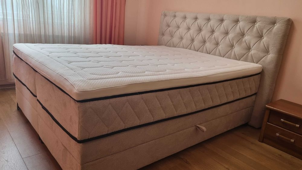 Продавам два броя матраци 200/80