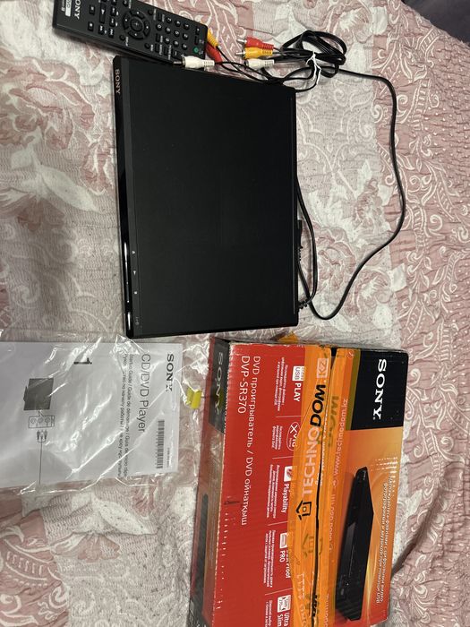 DVD-проигрыватель Sony в полном комплекте