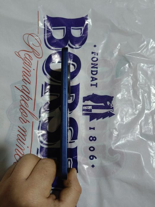 Vând Xiaomi Redmi 14 c de 256 GB ,8 RAM