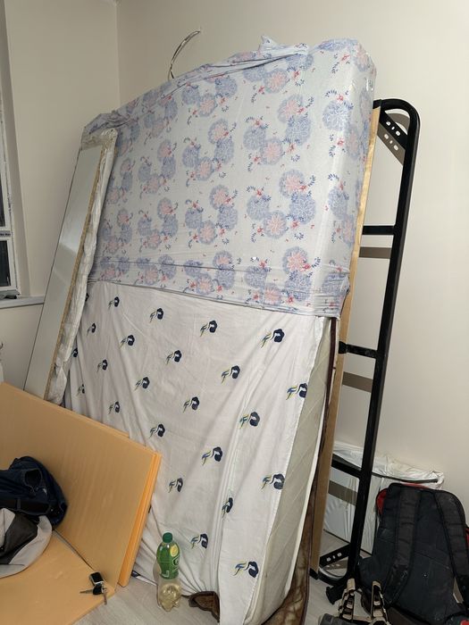 Продаётся спальный комплект