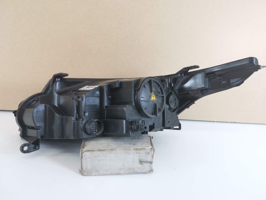 Фар Десен Би Ксенон Лед Ланд Роувър / Land Rover RANGE ROVER SPORT SUV