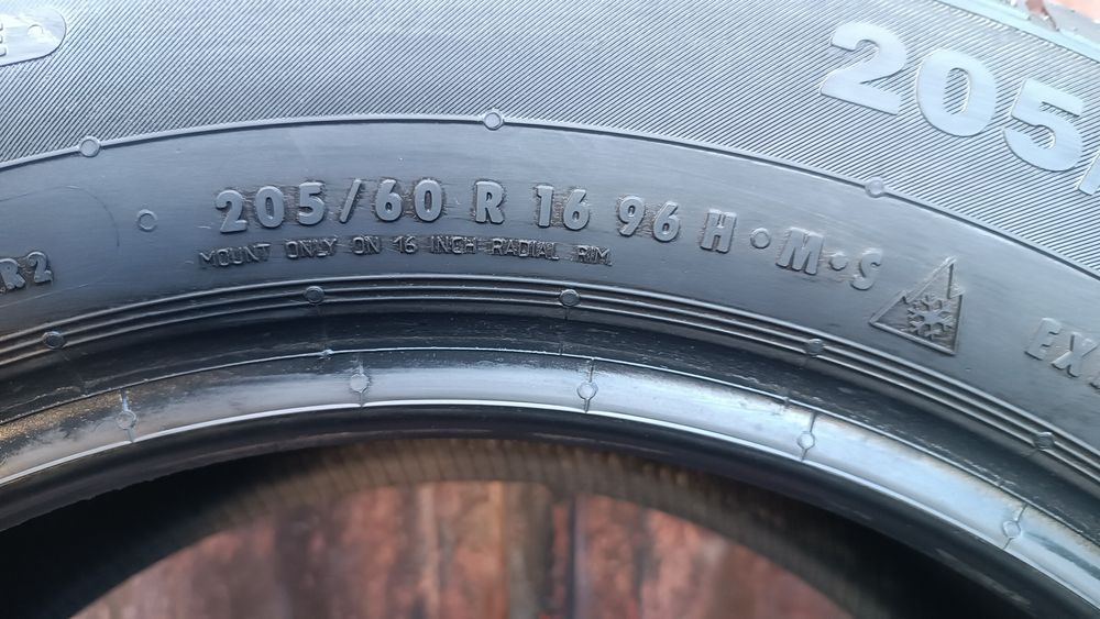 205/60/16 Continental
