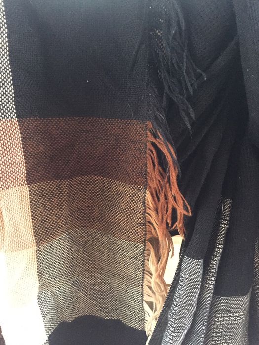 Дамски шалове