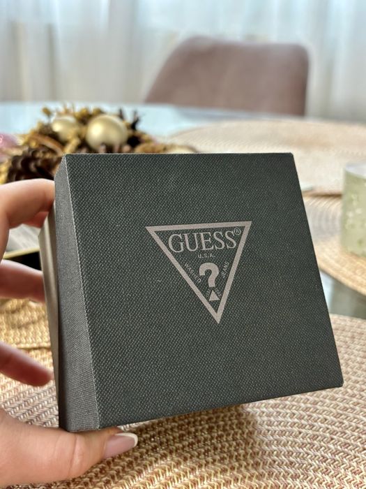 Ceas de damă Guess GUW1148L1