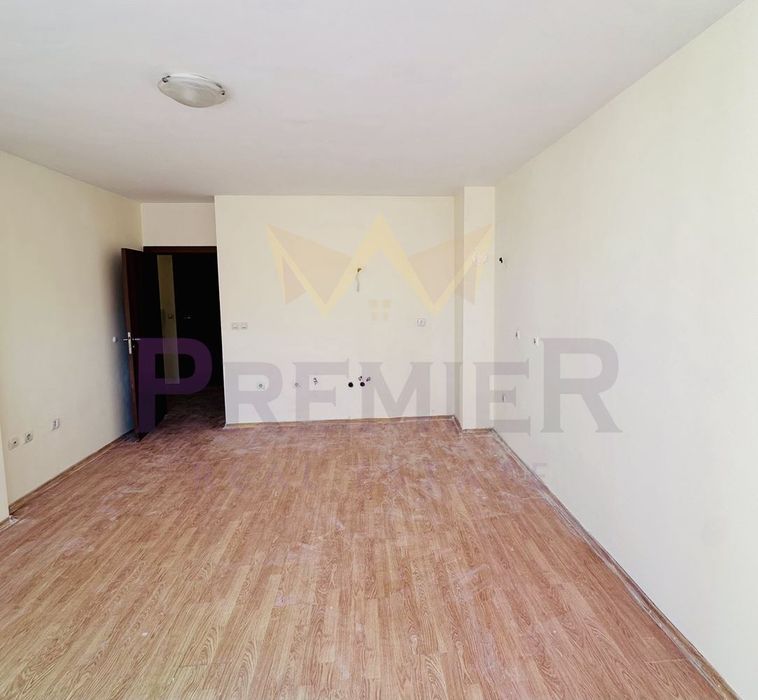 Продава се Тристаен апартамент в Варна, Възраждане 1 - 90 кв.м за 1667 €/кв.м - Снимка #7