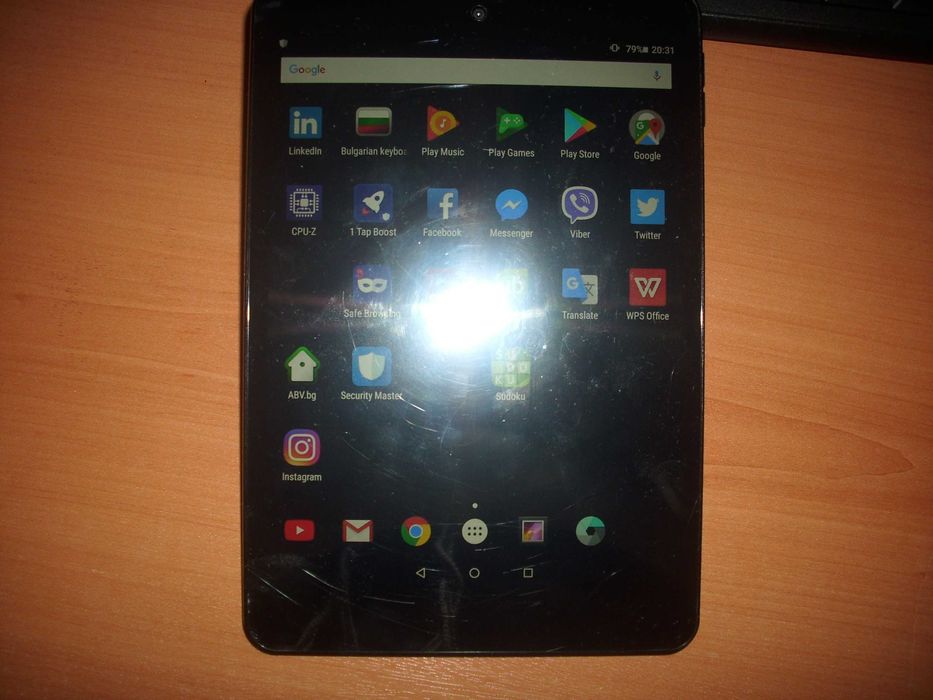 таблет Ifivemini5  8 инчов 2 GB RAM и 32 GB вътр. памет с калъф