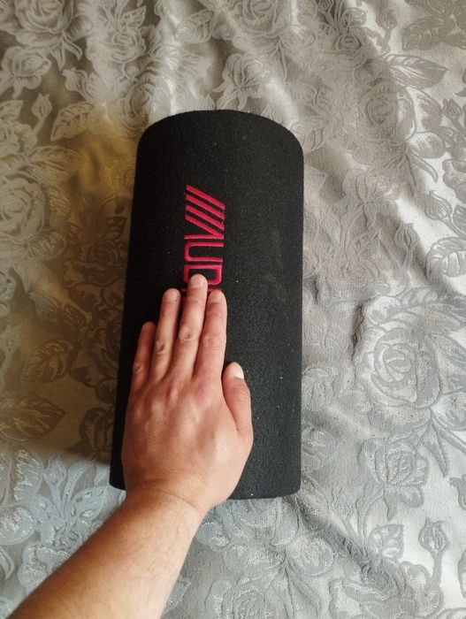 Продам сабвуфер .