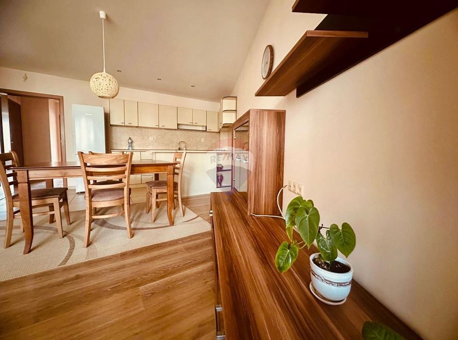 Продава се Тристаен апартамент в Варна, Гранд Мол Варна - 100 кв.м за 2590 €/кв.м - Снимка #9