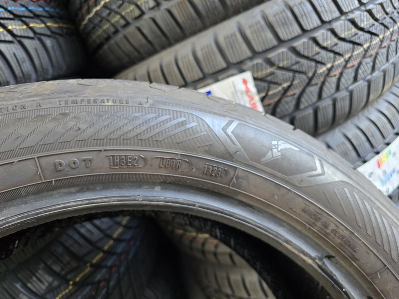 215/55/18 GOODYEAR 2бр