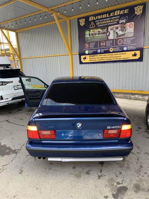 BMW 525I 1991 года продам