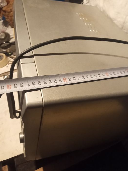 Микровълнова печка Хаиер.