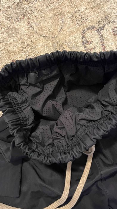 Нови панталони унисекс Essentials