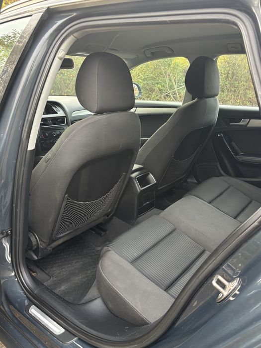 Audi A4 B8 - 2.0TDI, 143cai, Bi-xenon