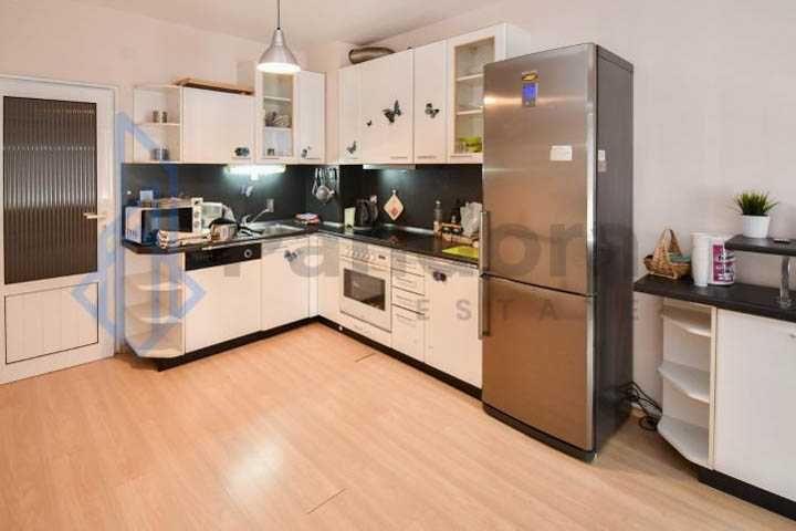 Дава се под наем Тристаен апартамент в София, Манастирски ливади - 114 кв.м за 650 € - Снимка #1