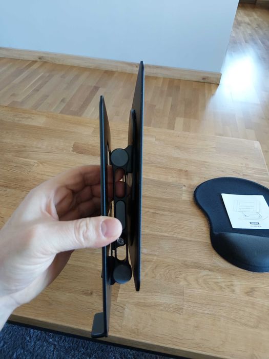 Стойка за лаптоп + подарък килимче за мишка