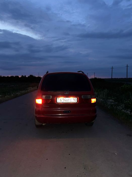 Минивэн форд гелакси