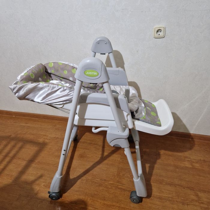 Продам детский  стульчик для кормления.