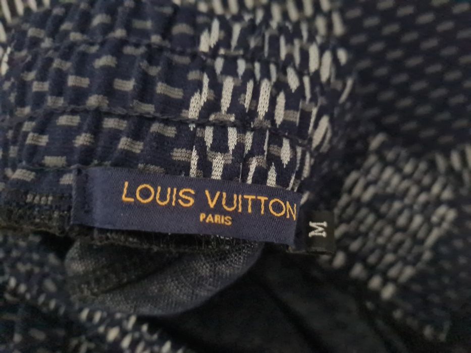 Compleu Louis Voitton