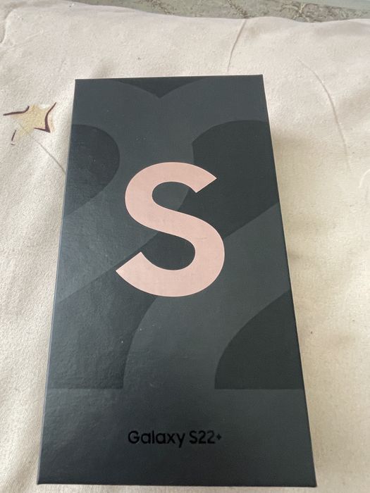 Samsung  S22 plus
