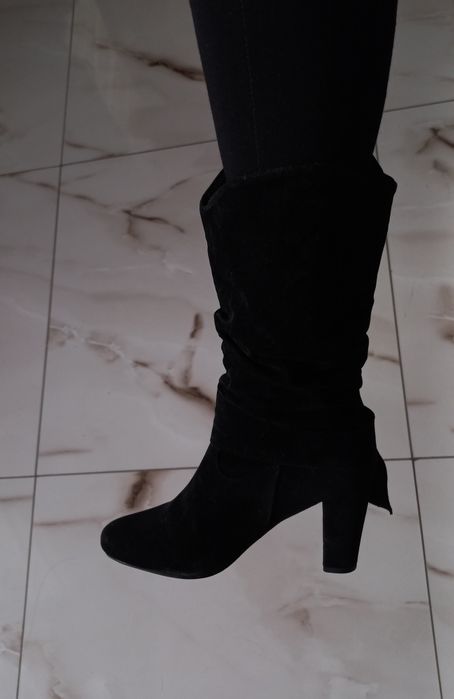 Дамски елегантни боти, ботуши с ток от велур - размер  40