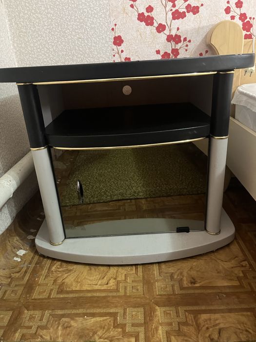 Тумба под телевизор