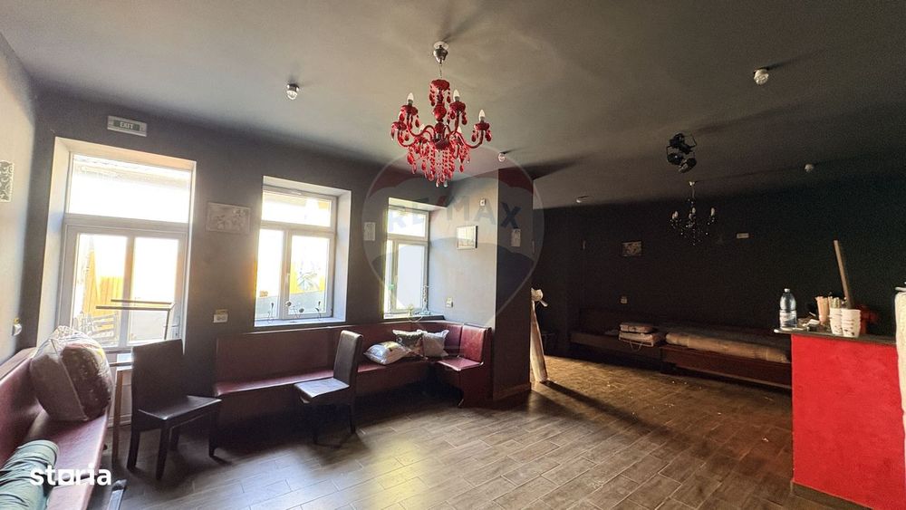 Spațiu comercial la strada + bar/cafenea în Centru Medias