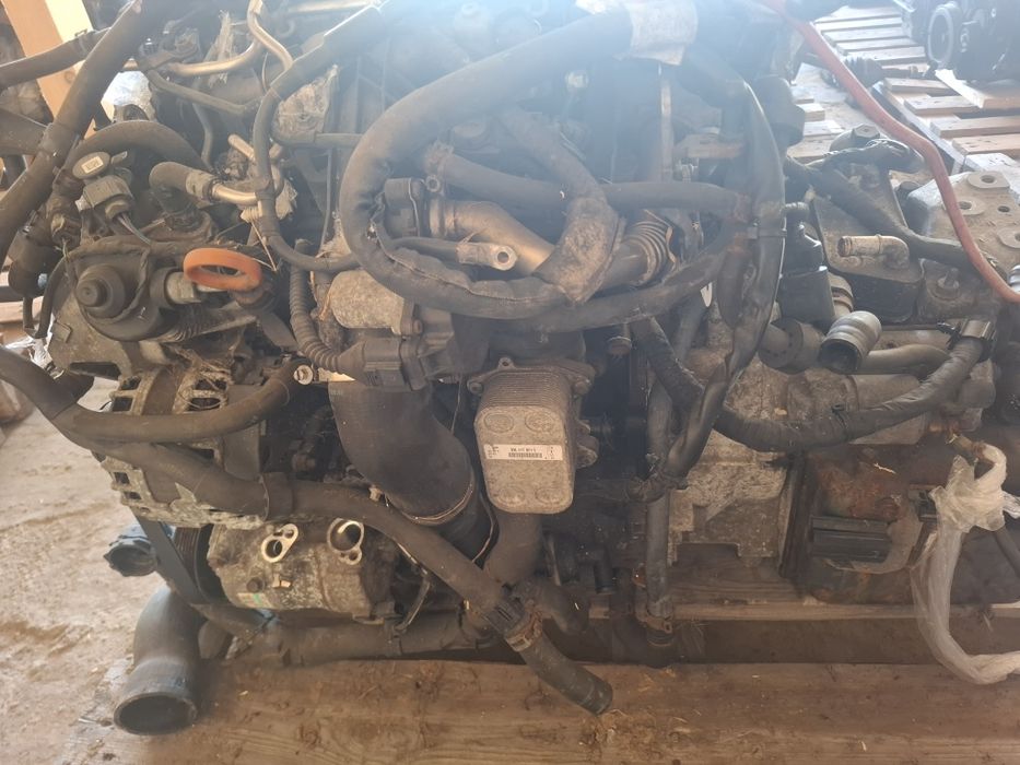Vând motor passat b7 2012 2.0 D 140cp Avem TOATĂ GAMA VOLSKWAGEN: golf 5 golf 6 b5 b6 b7 Touareg Touran passat cc crafter toate codurile motor