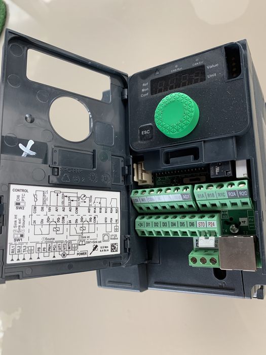 Convertizor de frecventa ATV320 Schneider, 1.1 kW, 200...240 V,