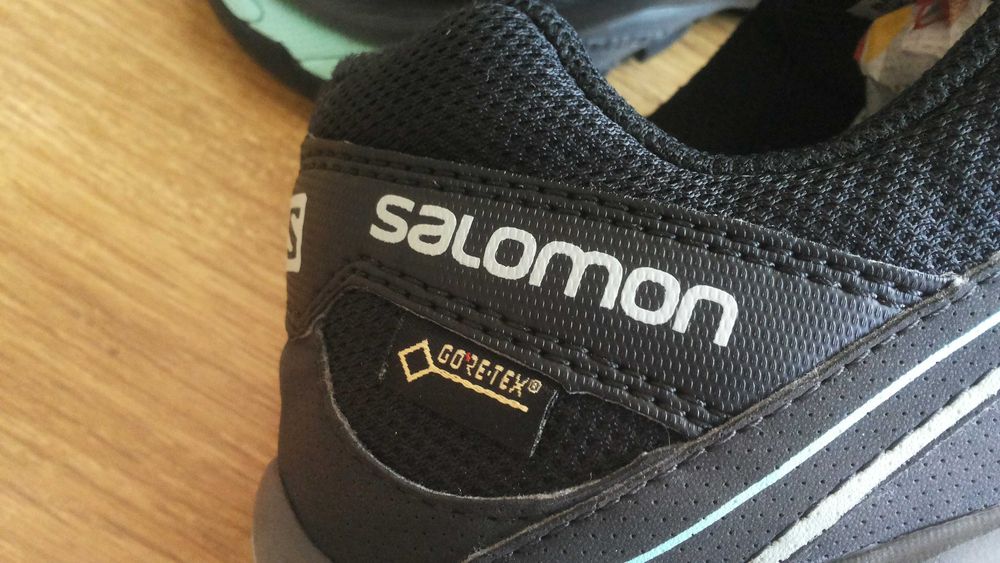 SALOMON GORE-TEX Women Kids Shoew размер EUR 40 / UK 6.5 маратонки водонепромокаеми - 806
