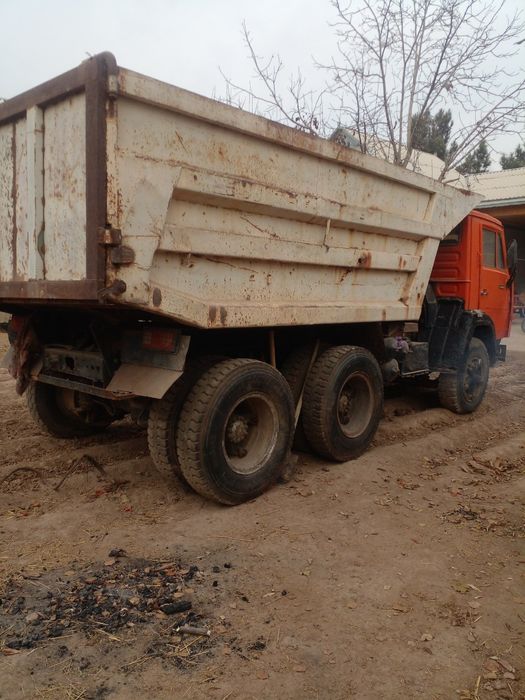 Kamaz samasval sotiladi tel kamazni matori  1985 yil kamaz