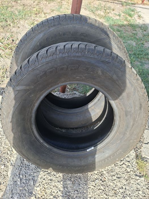 Продам шины 245/70/16 купер