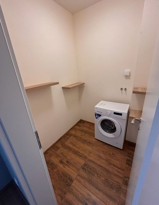 Отдавам под наем двустаен апартамент в ж.к.Връбница 2