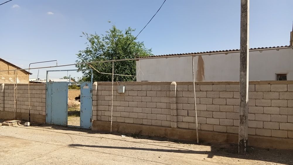 Zarafshon shahrida Miraj 2 da hovli sotiladi