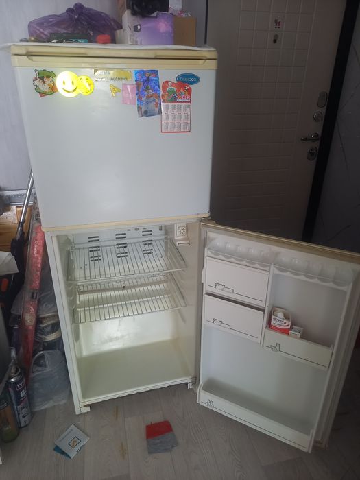 Холодильник сатылады