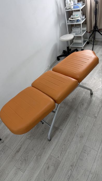 Кушетка косметологическая