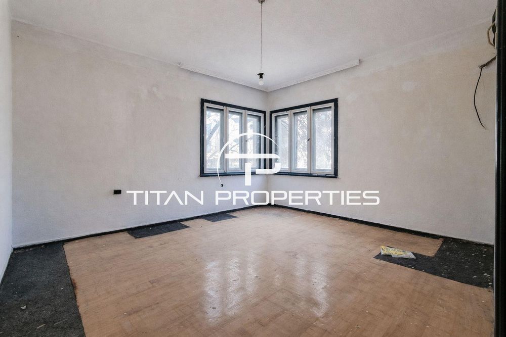 Продава се Етаж от къща в Пловдив, Център - 158 кв.м за 1850 €/кв.м - Снимка #1