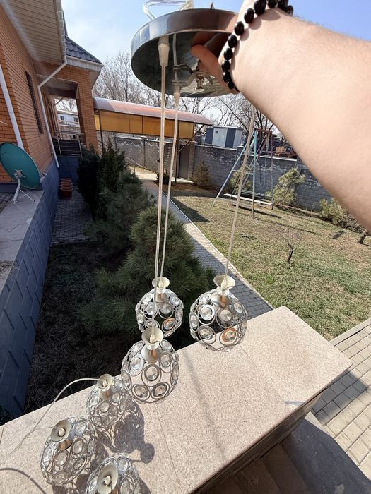 Парные люстры с камнями