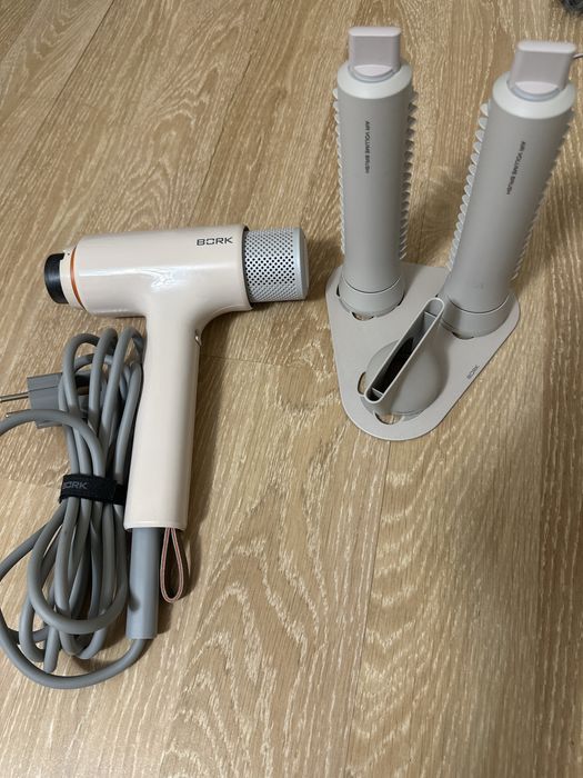 Фен стайлер Bork