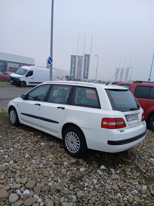 Vând Fiat Stilo break