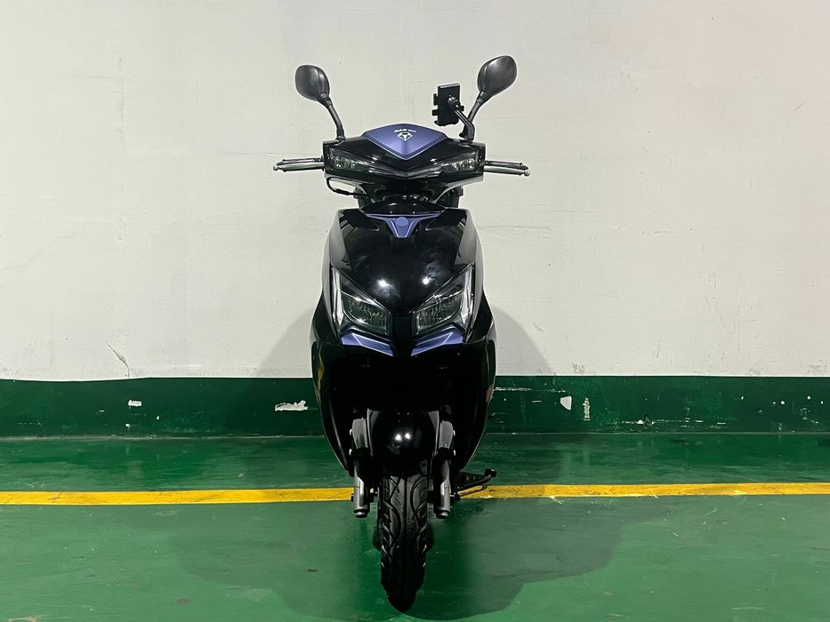 Классный скутер на прадажу