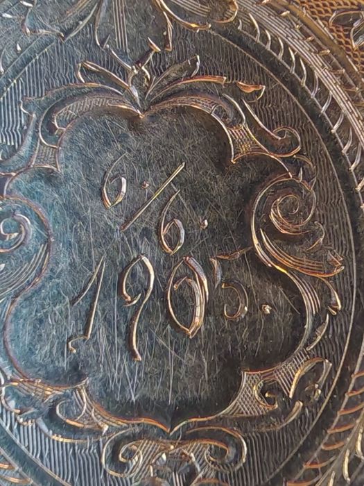 Продавам златен джобен часовник breguet