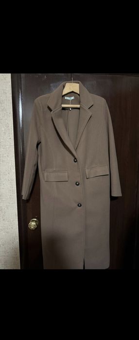Продам элегантное новое пальто