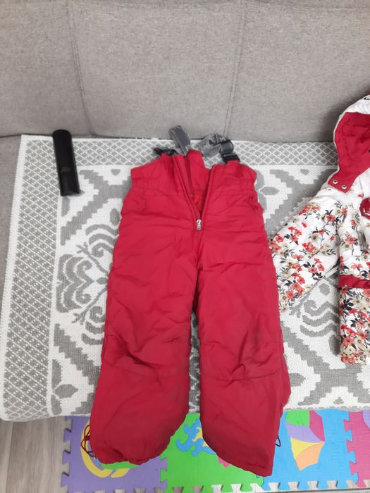 Зимний комбинезон для девочки