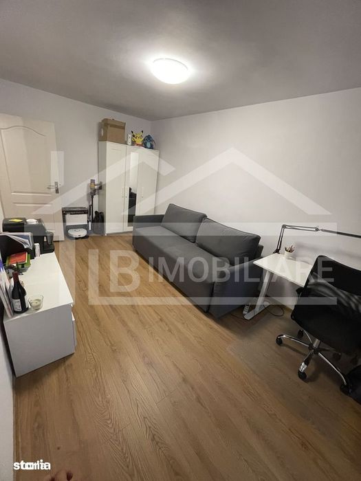 Garsoniera, 25 mp, decomandata, Zona Shopping City