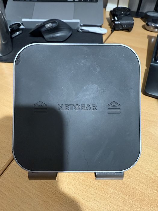 Modem portabil Netgear model Nighthawk M1